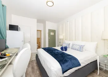 Norman's Hotel and Dining hotel thumbnail 8