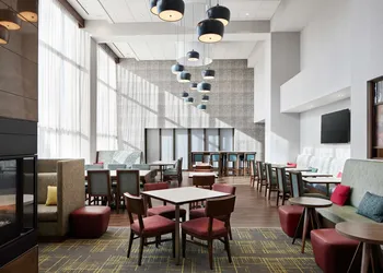 Hampton Inn & Suites Franklin Indianapolis hotel thumbnail 2
