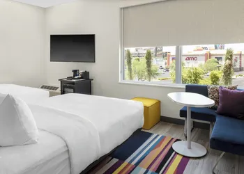 Aloft by Marriott Glendale at Westgate hotel thumbnail 6