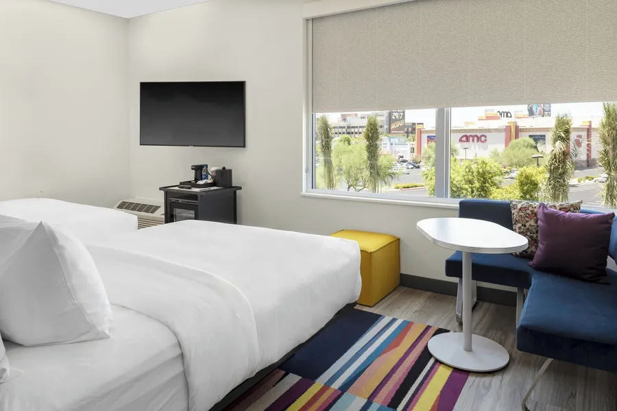 Aloft by Marriott Glendale at Westgate hotel detail image 6