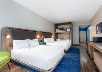TRYP by Wyndham Orlando hotel thumbnail 3