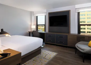 Hotel Indigo Chattanooga - Downtown by IHG hotel thumbnail 5