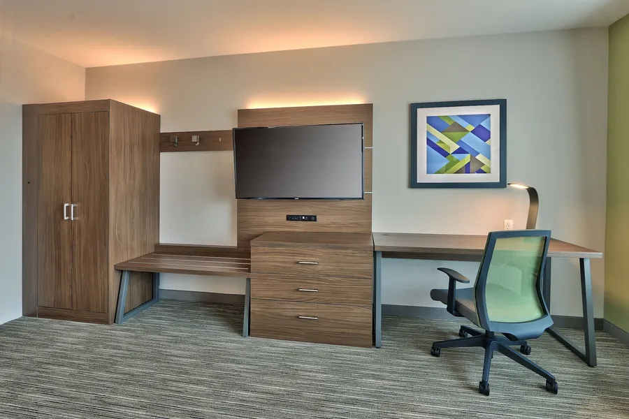 Holiday Inn Express & Suites Albuquerque East by IHG hotel detail image 2