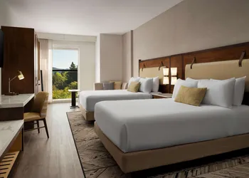 Hotel Centro Sonoma Wine Country, Tapestry Collection Hilton hotel thumbnail 4