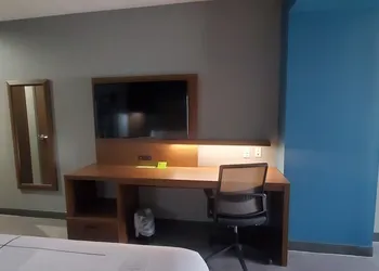 La Quinta Inn & Suites by Wyndham Fort Stockton Northeast hotel thumbnail 3