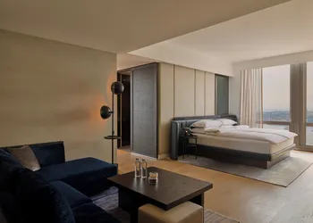 Equinox Hotel New York hotel thumbnail 3