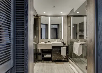 Equinox Hotel New York hotel thumbnail 4
