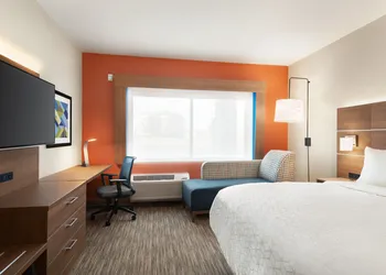 Holiday Inn Express & Suites Beaver Dam by IHG hotel thumbnail 4