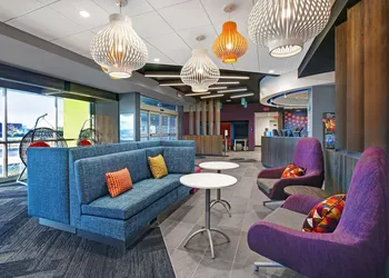 Tru by Hilton Stoughton hotel thumbnail 2