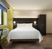 Holiday Inn Express Jamaica - JFK AirTrain - NYC by IHG hotel detail image 4