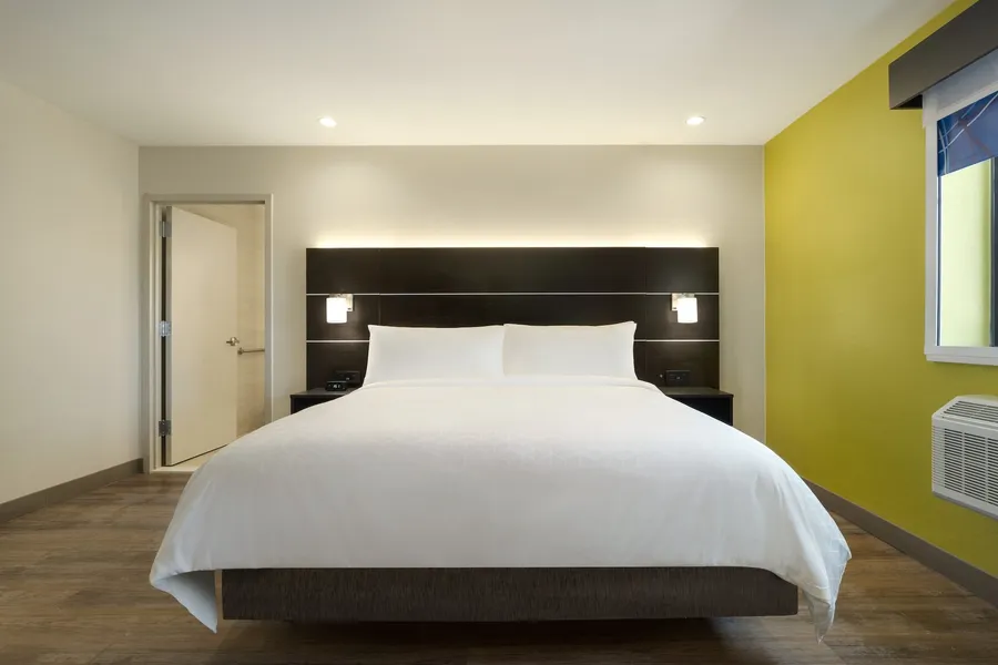 Holiday Inn Express Jamaica - JFK AirTrain - NYC by IHG hotel detail image 6