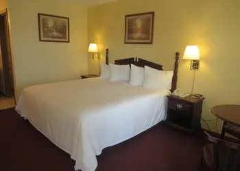 Honeysuckle Inn - Mountain View hotel thumbnail 7