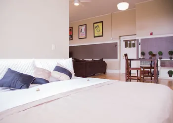 School 31 Lofts at Colors Studios hotel thumbnail 8