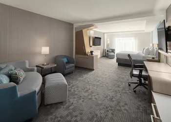 Courtyard by Marriott Seattle Northgate hotel thumbnail 7