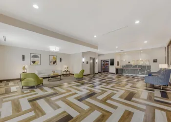Best Western Green Oaks Inn & Suites hotel thumbnail 2