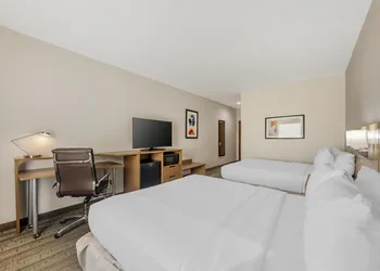 Best Western Green Oaks Inn & Suites hotel thumbnail 3