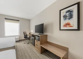 Best Western Green Oaks Inn & Suites hotel thumbnail 5