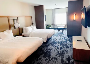Fairfield Inn & Suites by Marriott Whitewater hotel thumbnail 5