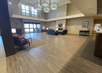 Comfort Suites Midland West hotel thumbnail 2