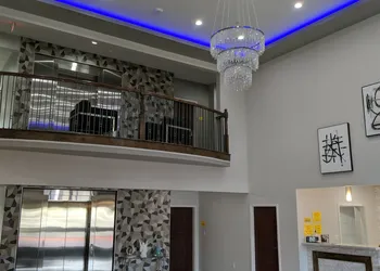 Super 8 by Wyndham Kingwood Houston North hotel thumbnail 4