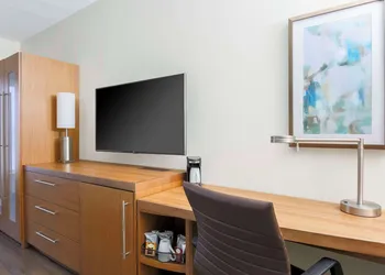 Hyatt Place Waco hotel thumbnail 8
