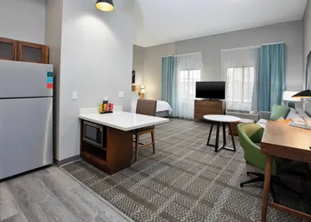 Staybridge Suites Ames by IHG hotel thumbnail 7