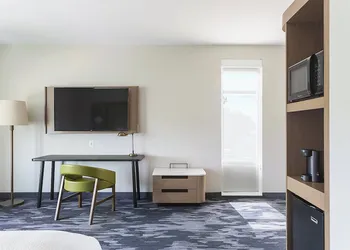 Fairfield Inn & Suites by Marriott Minneapolis North/Blaine hotel thumbnail 7