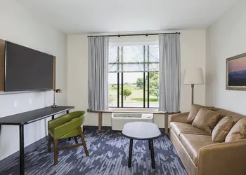Fairfield Inn & Suites by Marriott Minneapolis North/Blaine hotel thumbnail 8