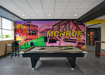 Tru by Hilton Monroe hotel thumbnail 3