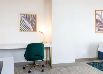 Hilton Garden Inn Flint Downtown hotel thumbnail 8