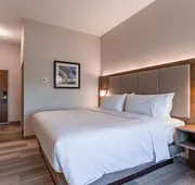 Holiday Inn Express & Suites Columbus - Worthington by IHG hotel detail image 3