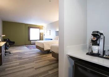 Holiday Inn Express & Suites Columbus - Worthington by IHG hotel thumbnail 6