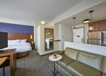 Residence Inn by Marriott Oahu Kapolei hotel thumbnail 5
