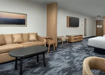 Fairfield Inn & Suites by Marriott Appleton hotel thumbnail 7