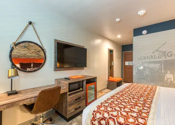 Hotel Lexen Santa Clarita Valencia Near Six Flags hotel thumbnail 5