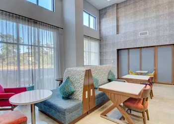 Hampton Inn & Suites Portland West hotel thumbnail 2