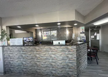 Executive Inn Locust Grove by Capital O hotel thumbnail 4