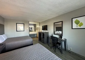 Executive Inn Locust Grove by Capital O hotel thumbnail 5