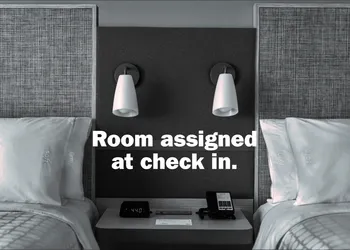 avid hotel Midland by IHG hotel thumbnail 6