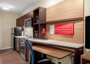 TownePlace Suites by Marriott Cincinnati Fairfield hotel thumbnail 7