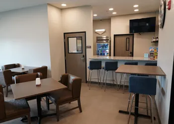 Brookstone Fort Dodge hotel thumbnail 5