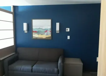 Microtel Inn & Suites by Wyndham Woodland Park hotel thumbnail 8
