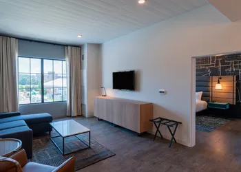 Hotel Indigo Tallahassee - Collegetown by IHG hotel thumbnail 6
