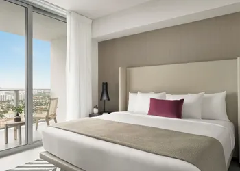 Hyde Beach House hotel thumbnail 5