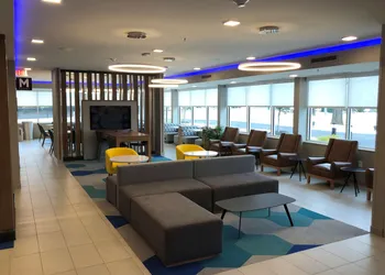 Microtel Inn & Suites by Wyndham Hot Springs hotel thumbnail 2