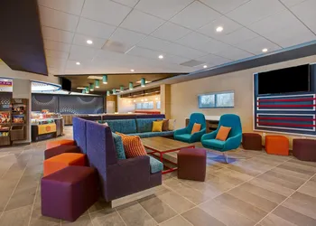 Tru by Hilton Alcoa Knoxville Airport hotel thumbnail 4