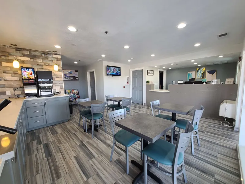 SureStay Hotel by Best Western Chowchilla Yosemite hotel detail image 2