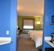 Holiday Inn Express Tallahassee University Central by IHG hotel detail image 7