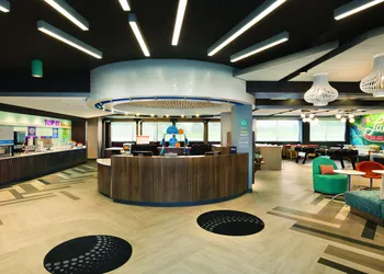 Tru by Hilton Audubon Valley Forge hotel thumbnail 2