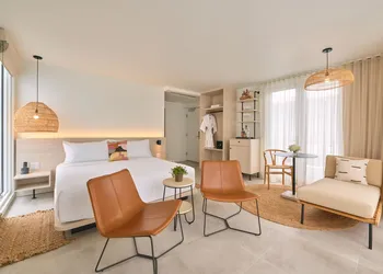 Hotel Greystone - Adults Only hotel thumbnail 7